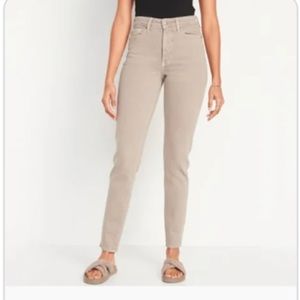 Women’s Old navy jeans.